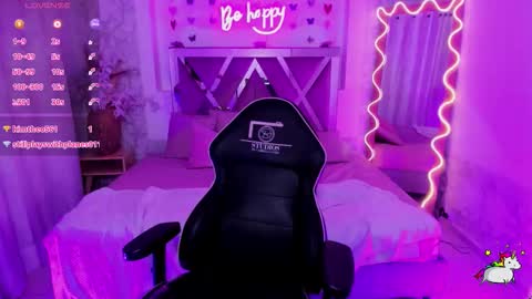 jenna_tay1 online show from March 14, 9:19 pm