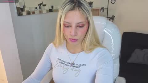 jennaa_cooper online show from January 10, 2:00 pm