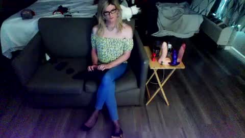 Jenna Cross online show from July 16, 11:17 pm
