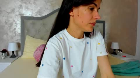 JennaMyers online show from April 24, 8:00 pm