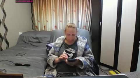 JenniDeep online show from June 8, 2:18 pm