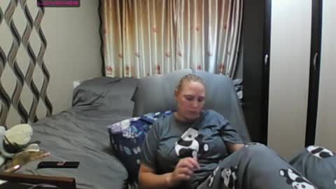 JenniDeep online show from June 23, 5:41 pm