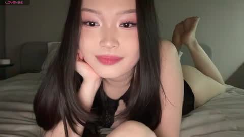 jennie_yung online show from June 26, 9:31 pm