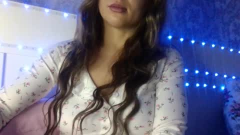 Jennifer online show from March 6, 1:58 am