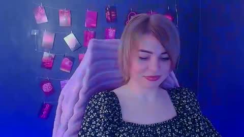 Jennifer online show from February 24, 7:33 am