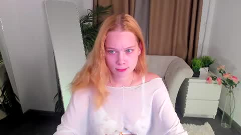 Jennifer online show from July 25, 11:41 am