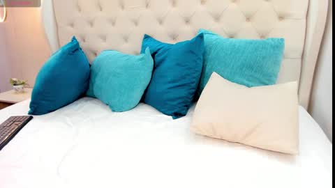 Snapshot of jennifer_snow_ chatting on September 24, 6:25 pm Jenifer online show from September 24, 6:25 pm