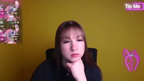 Jennifer online show from March 10, 10:39 am