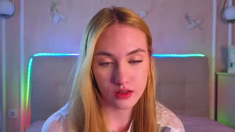 jennifercamprell online show from April 9, 7:30 pm