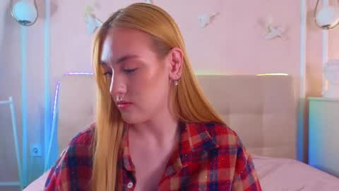 jennifercamprell online show from April 14, 7:17 pm