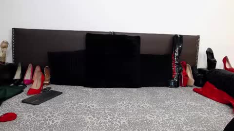 Jenny online show from February 6, 7:34 am