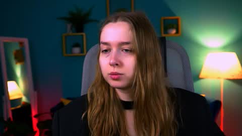 Jennifer online show from October 22, 10:40 am