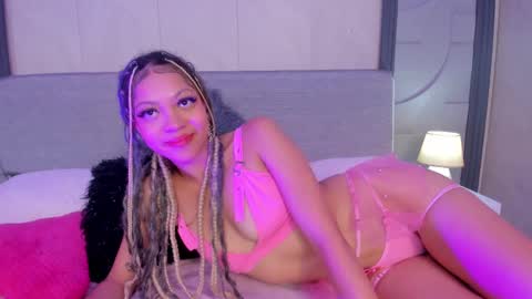 Snapshot of jenniferhillss chatting on October 22, 11:50 pm U can call me Angel online show from October 22, 11:50 pm