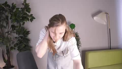 Sofia  online show from April 1, 7:31 am