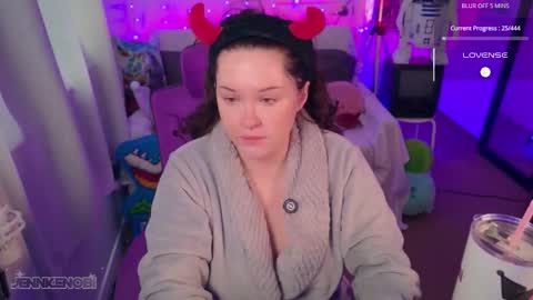 Jenn online show from February 12, 3:26 pm