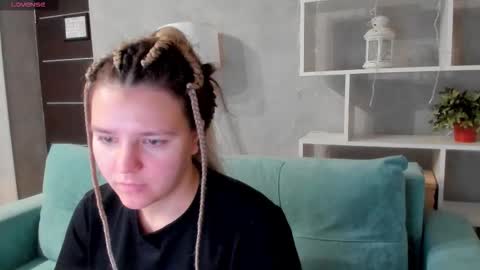 Jenny online show from October 31, 1:06 am