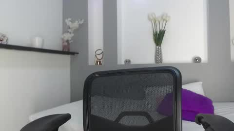 jenny_towers online show from February 10, 9:14 am