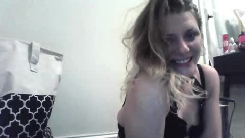 jennyisasquirter online show from January 7, 11:21 pm