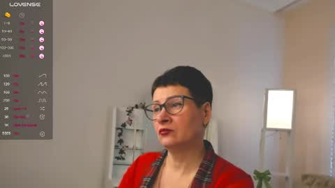 Jenny online show from April 15, 8:39 am