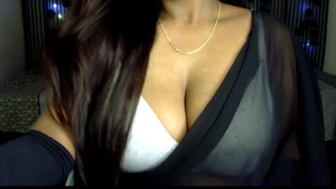 Snapshot of jennysinghaniya chatting on March 6, 9:36 am jenny online show from March 6, 9:36 am