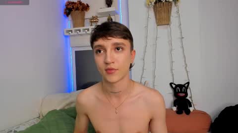 jero independent model online show from January 16, 3:15 am