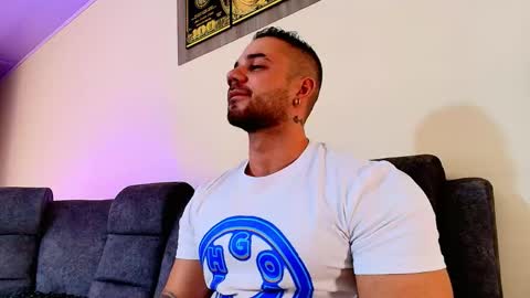 Jeremy Lowe online show from March 4, 7:00 pm