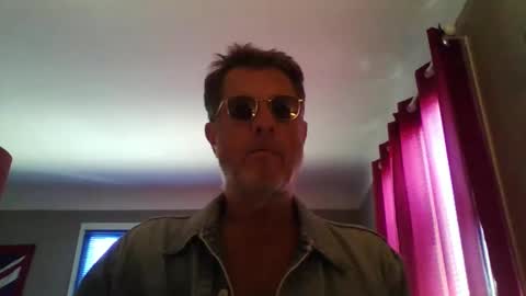 jerflor online show from May 23, 10:55 am