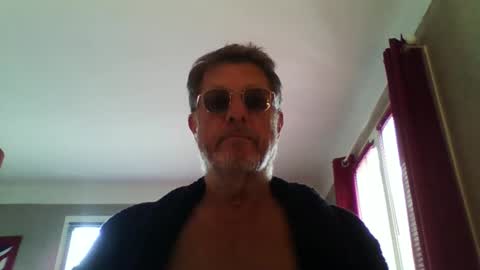 jerflor online show from June 4, 1:17 pm