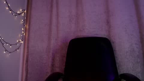 jero harper1 online show from March 8, 7:05 am