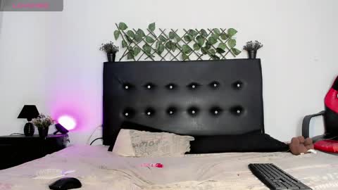 Jeronimo online show from March 26, 3:45 am