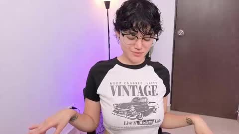 Jero Harper online show from April 21, 8:27 pm