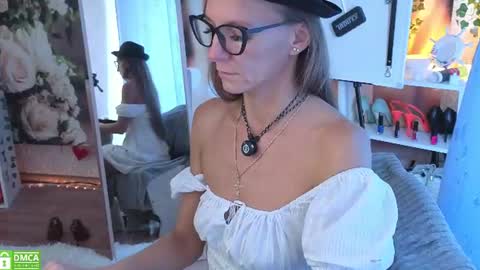 jesica_moon_peachyy online show from July 20, 5:54 am