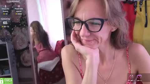 jesica_moon_peachyy online show from June 11, 5:05 am