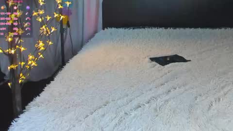 Jesika online show from March 6, 8:02 am