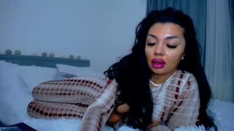 Snapshot of jessebella chatting on February 26, 5:24 am jesse online show from February 26, 5:24 am