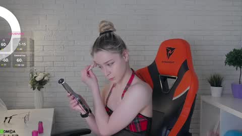 jessefost online show from April 4, 4:41 am