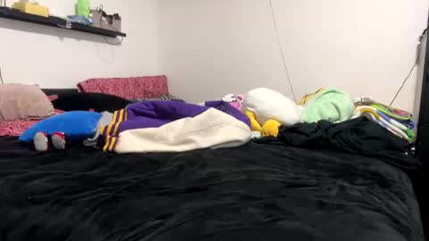 Hungjessy online show from March 5, 7:17 pm