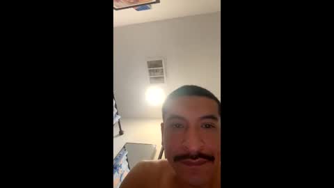 Hungjessy online show from March 9, 6:56 pm