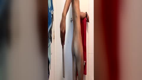 Hungjessy online show from May 4, 6:36 pm