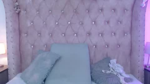 Jessica  online show from February 11, 12:14 am