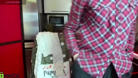 jessicaforris online show from November 20, 8:35 am