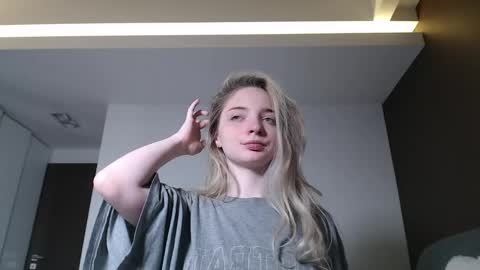 Jessica online show from April 25, 3:52 am