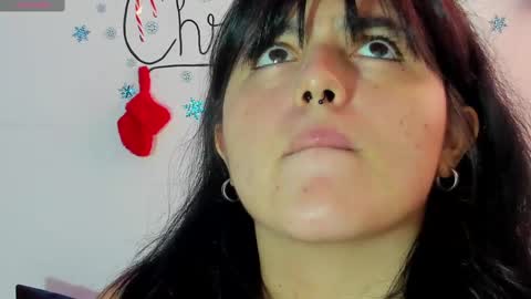 jessicared18 online show from December 17, 8:43 pm