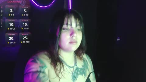 jessie_wild online show from October 2, 6:01 am