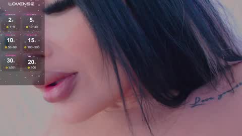 jessie online show from December 18, 10:30 am