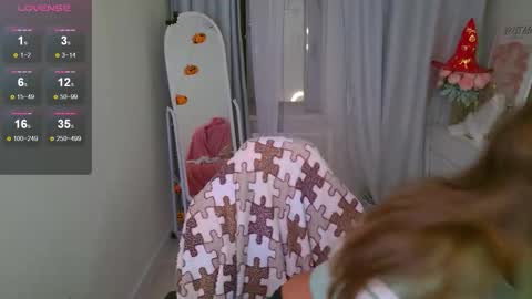 Snapshot of jessiestarz chatting on October 25, 2:17 pm Jessi online show from October 25, 2:17 pm