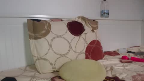 jessieryan online show from February 2, 6:43 am