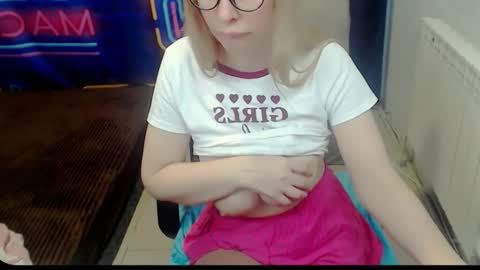 Victoria online show from February 11, 10:13 pm