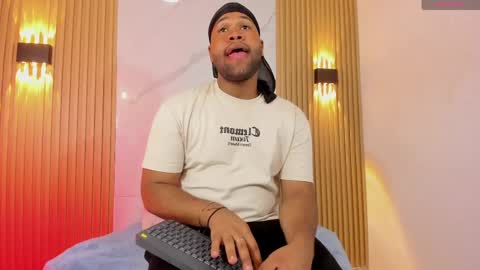 jeus_stanley online show from April 19, 3:40 am