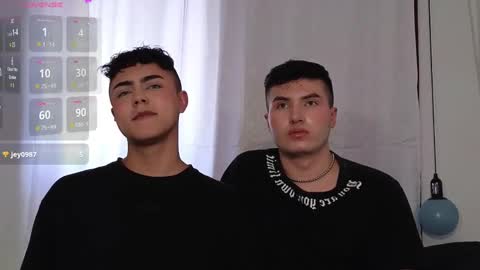 jey0987 online show from December 14, 11:39 am